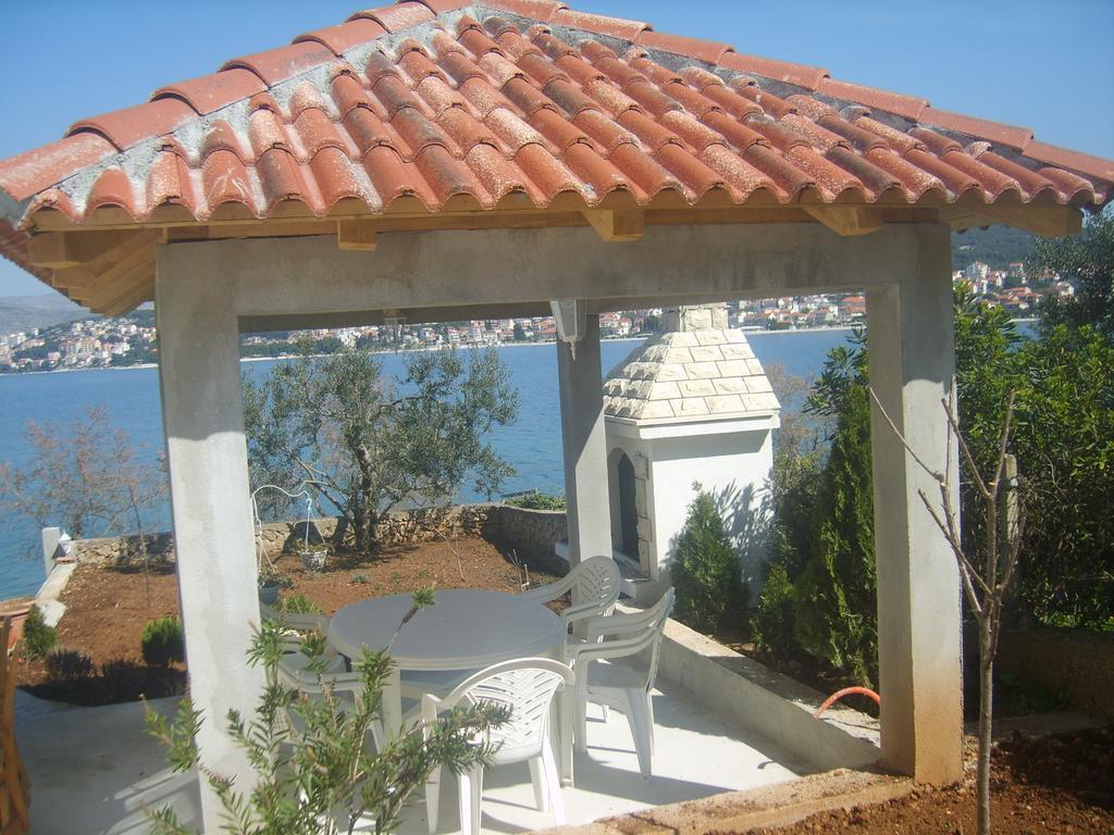 Apartments Iva Alla تروغير الغرفة الصورة
